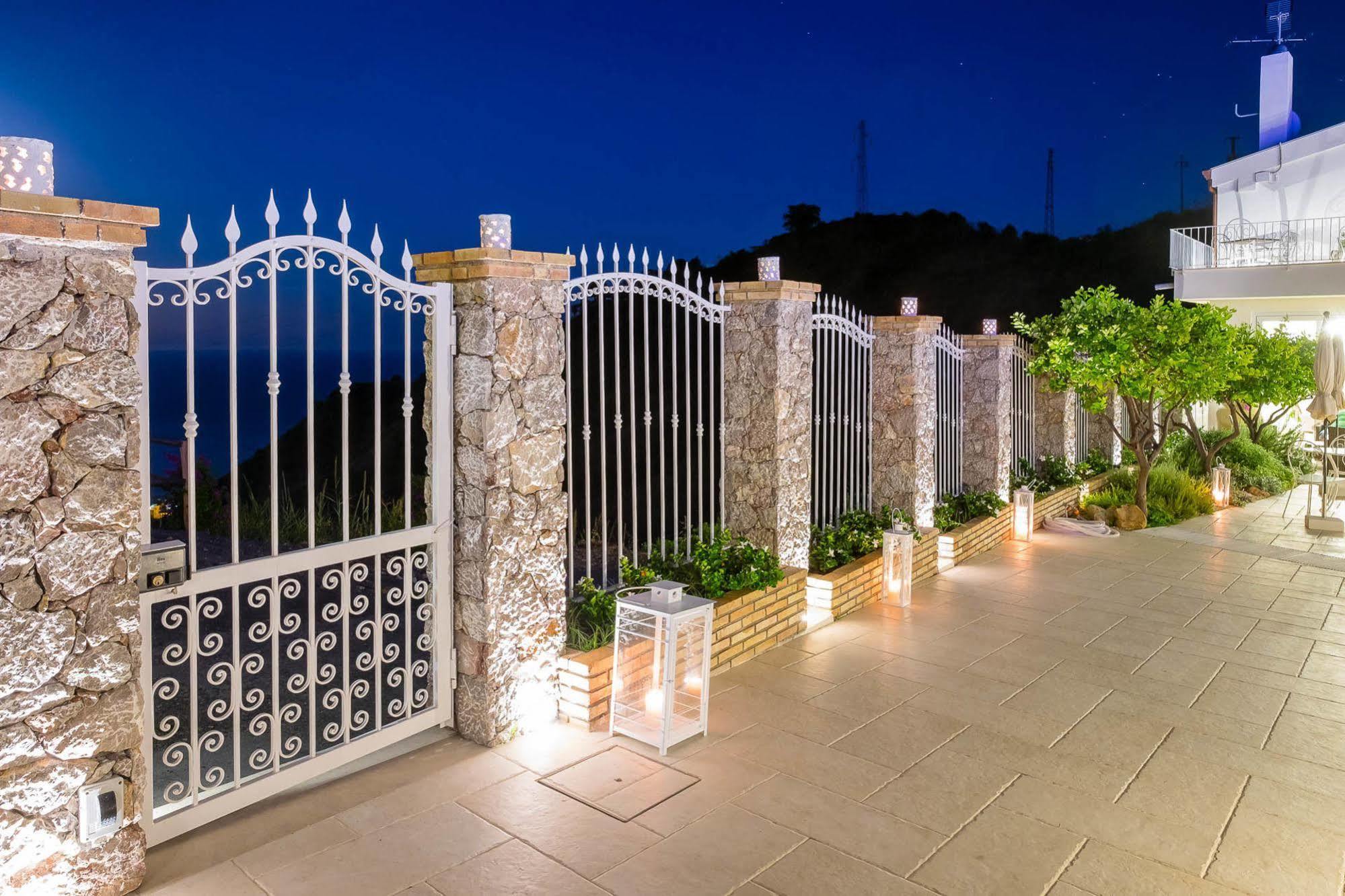 Sciccosa Guest House Taormina Buitenkant foto