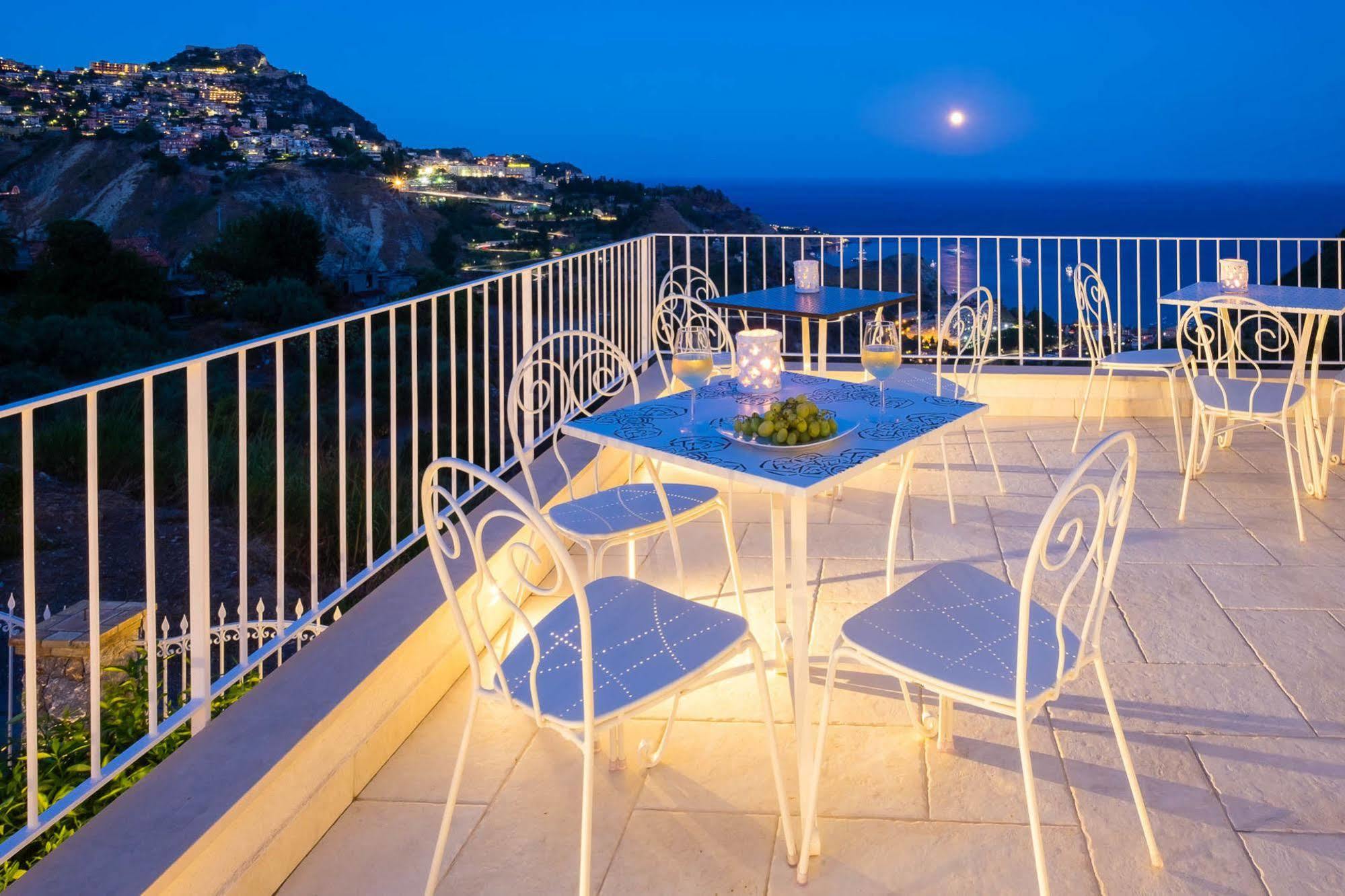 Sciccosa Guest House Taormina Buitenkant foto